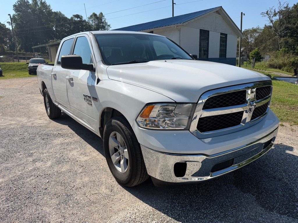 2019 RAM 1500 Image 3