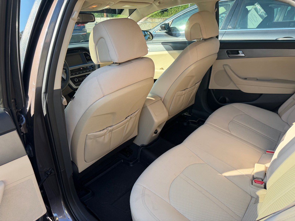 2016 Hyundai Sonata Image 9