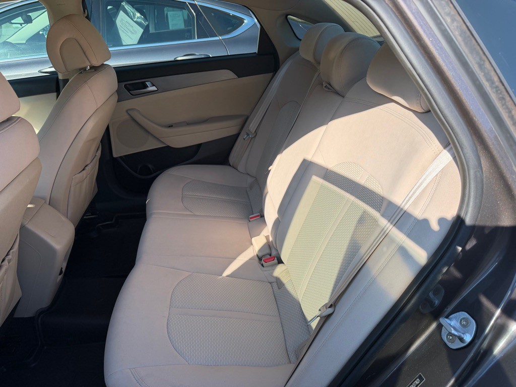 2016 Hyundai Sonata Image 10