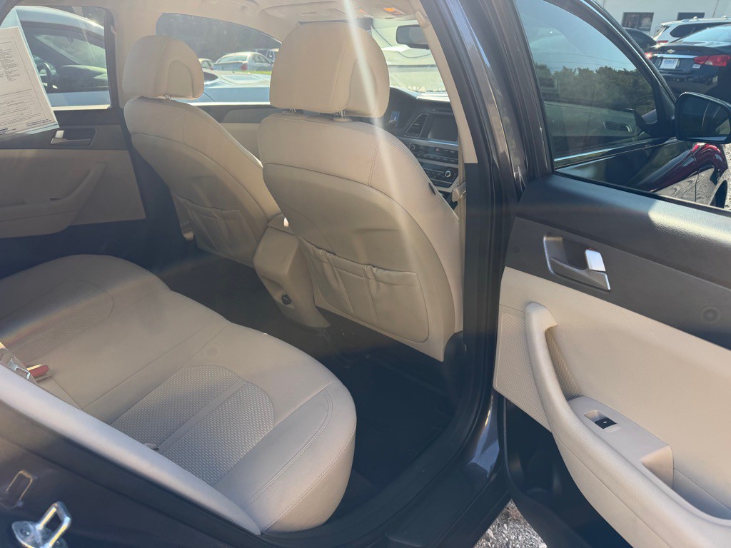 2016 Hyundai Sonata Image 12