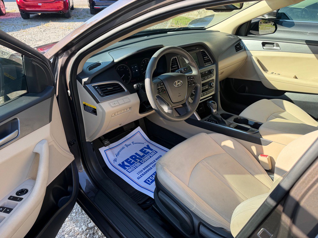 2016 Hyundai Sonata Image 18