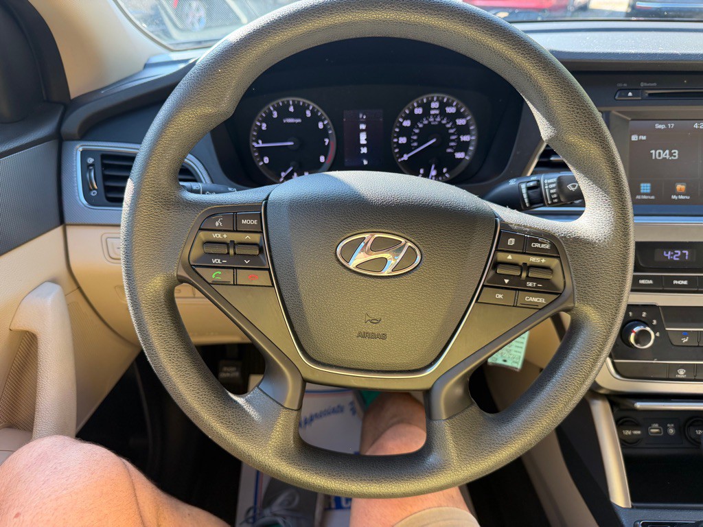 2016 Hyundai Sonata Image 21
