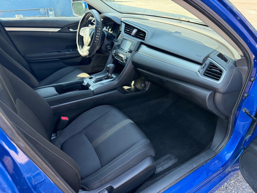 2016 Honda Civic Image 18
