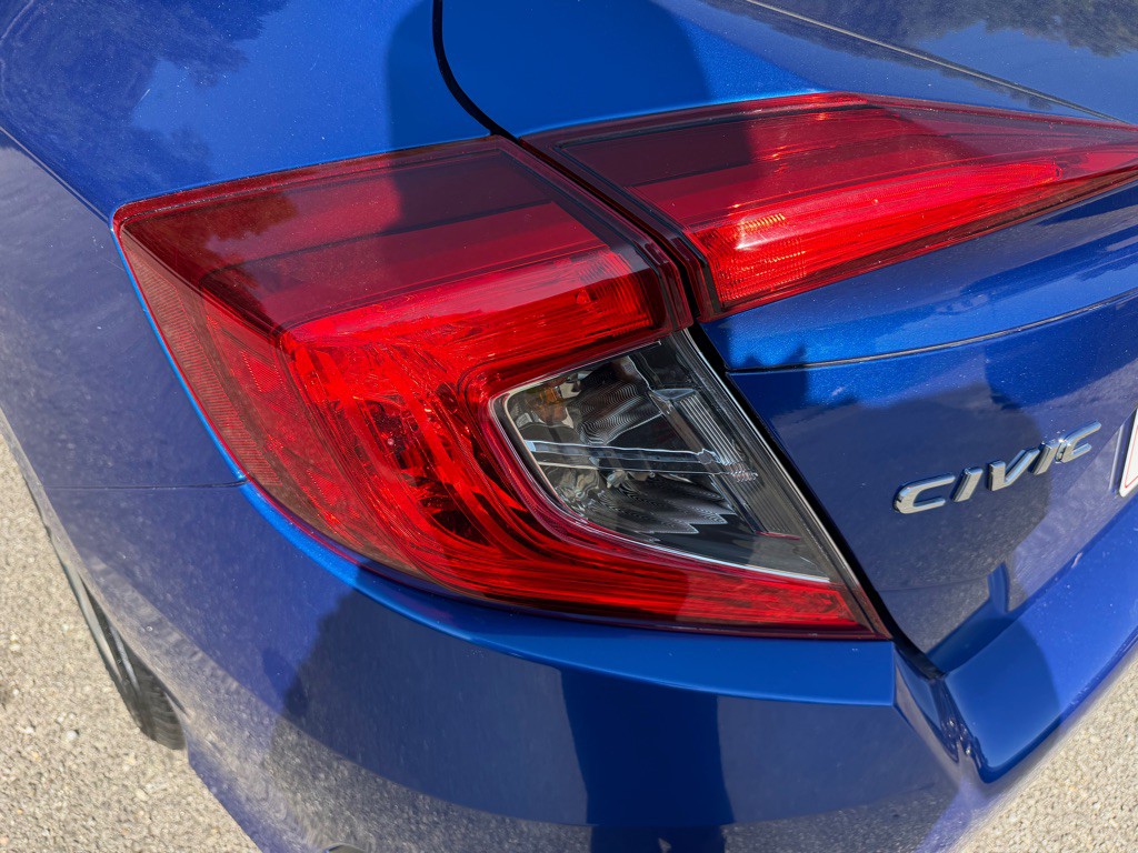 2016 Honda Civic Image 35