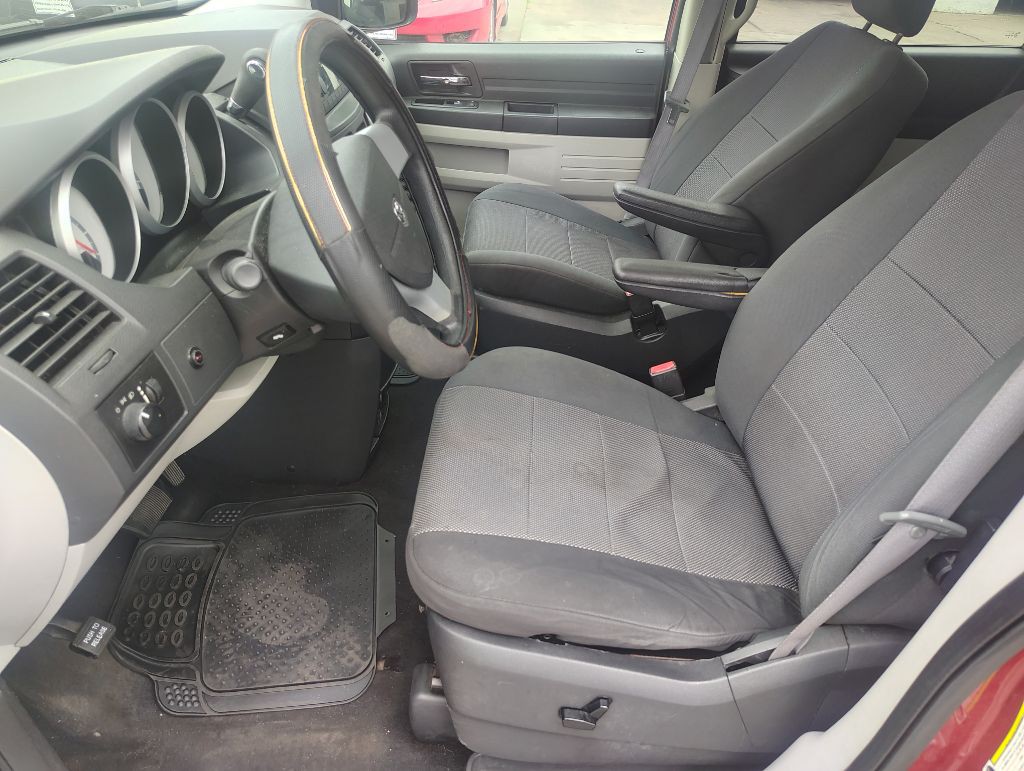 2008 Dodge Grand Caravan Image 9