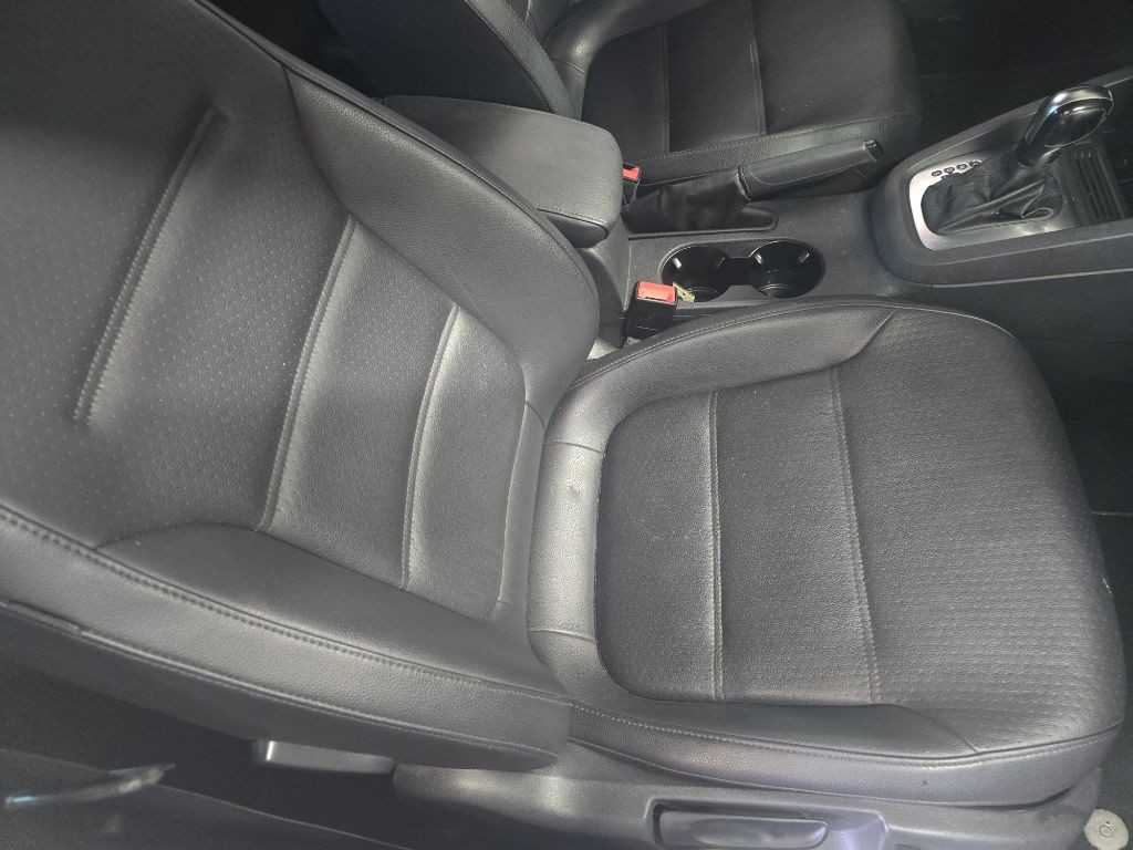 2014 Volkswagen Jetta Image 11