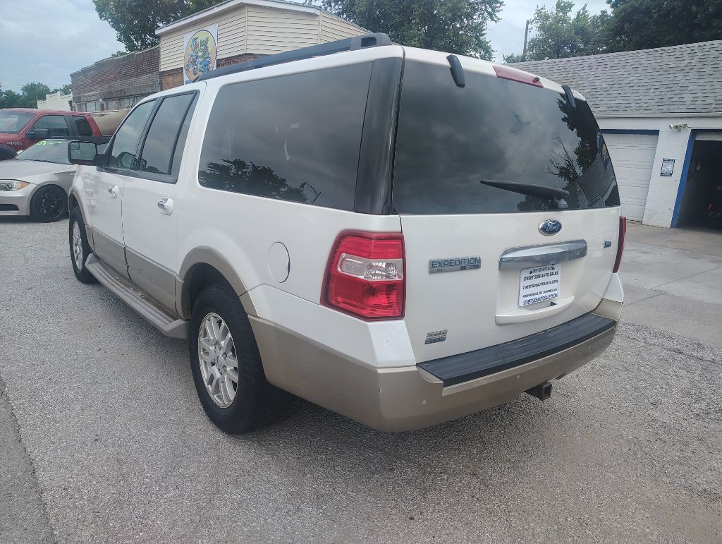2012 Ford Expedition Image 8