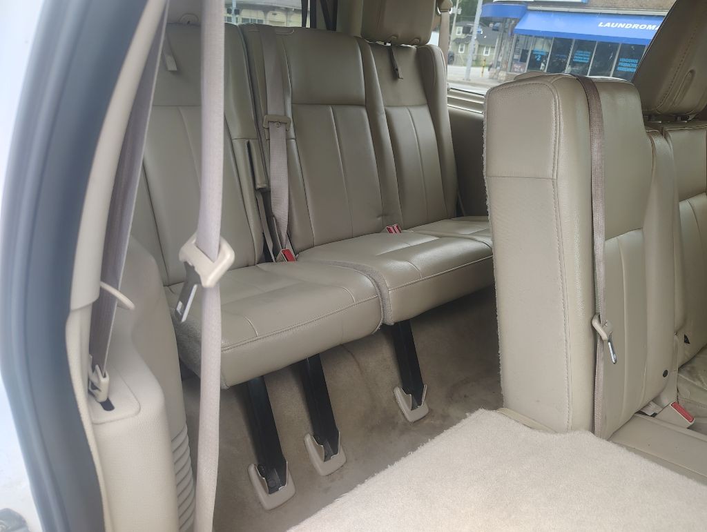 2012 Ford Expedition Image 16