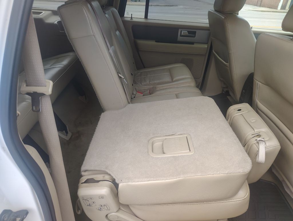 2012 Ford Expedition Image 19
