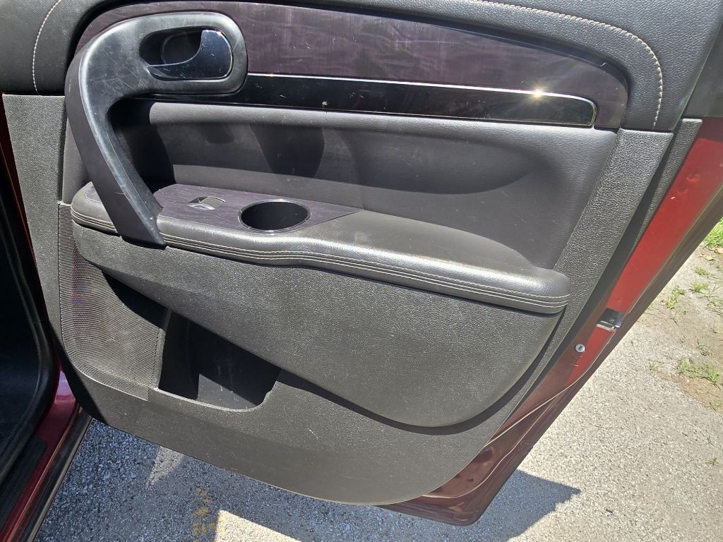 2015 Buick Enclave Image 35