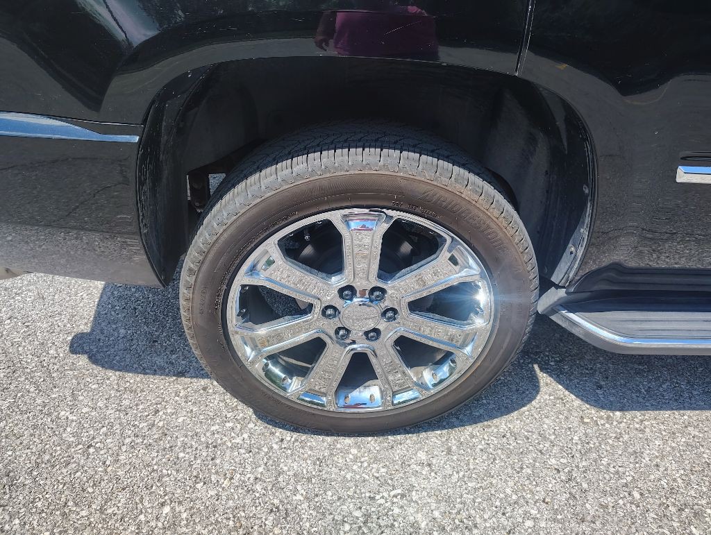 2012 Cadillac Escalade Image 10