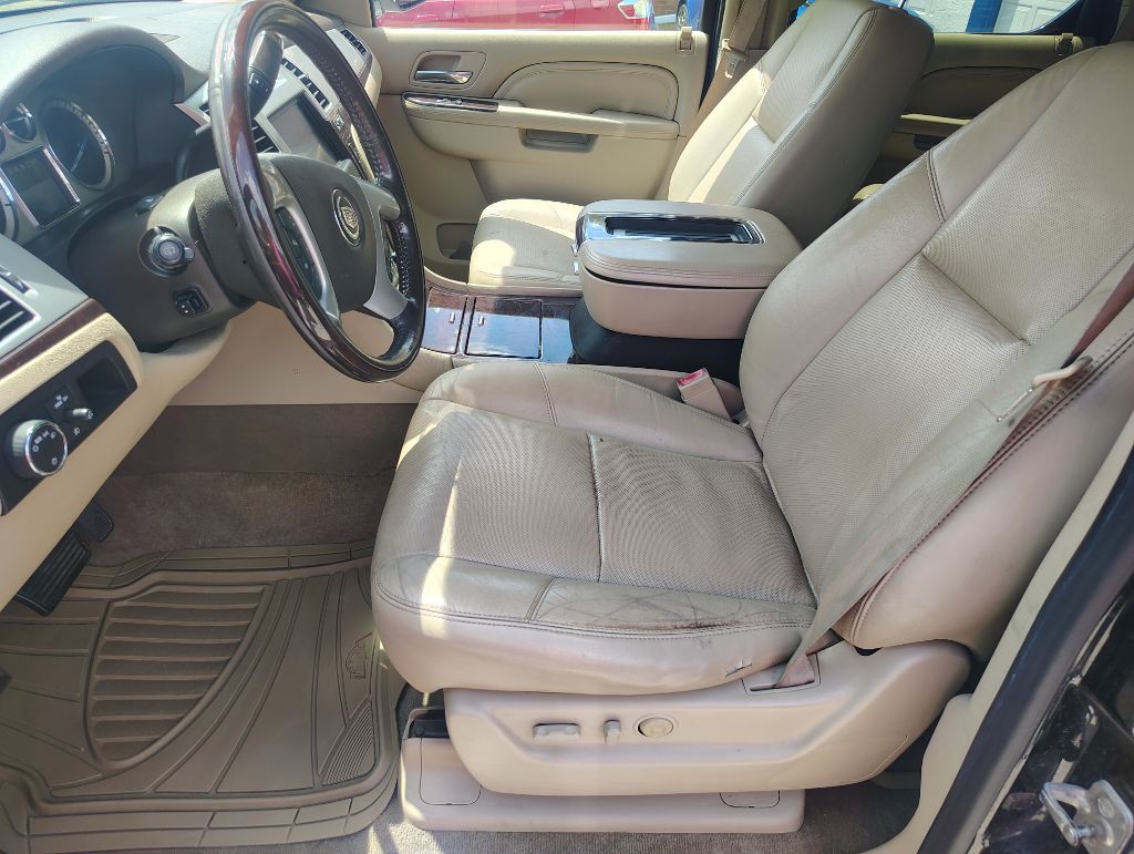2012 Cadillac Escalade Image 15