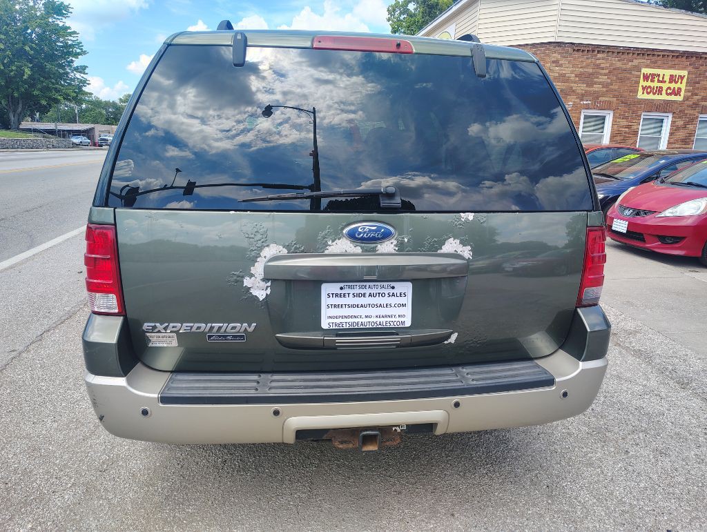 2005 Ford Expedition Image 6