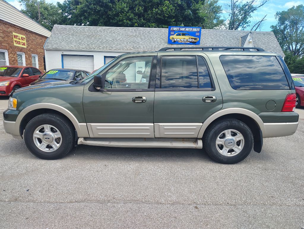 2005 Ford Expedition Image 7