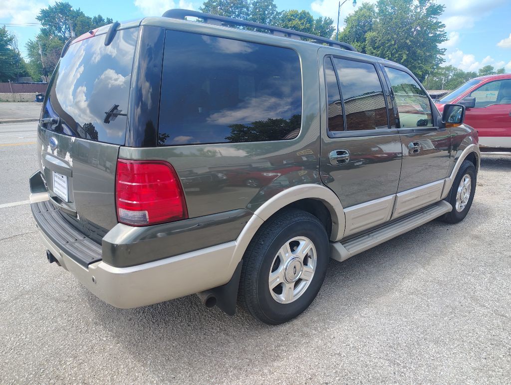2005 Ford Expedition Image 5