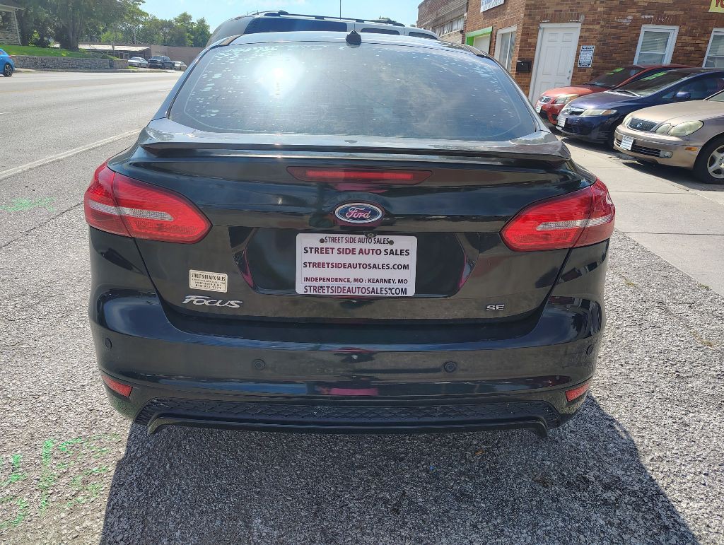 2015 Ford Focus Image 8