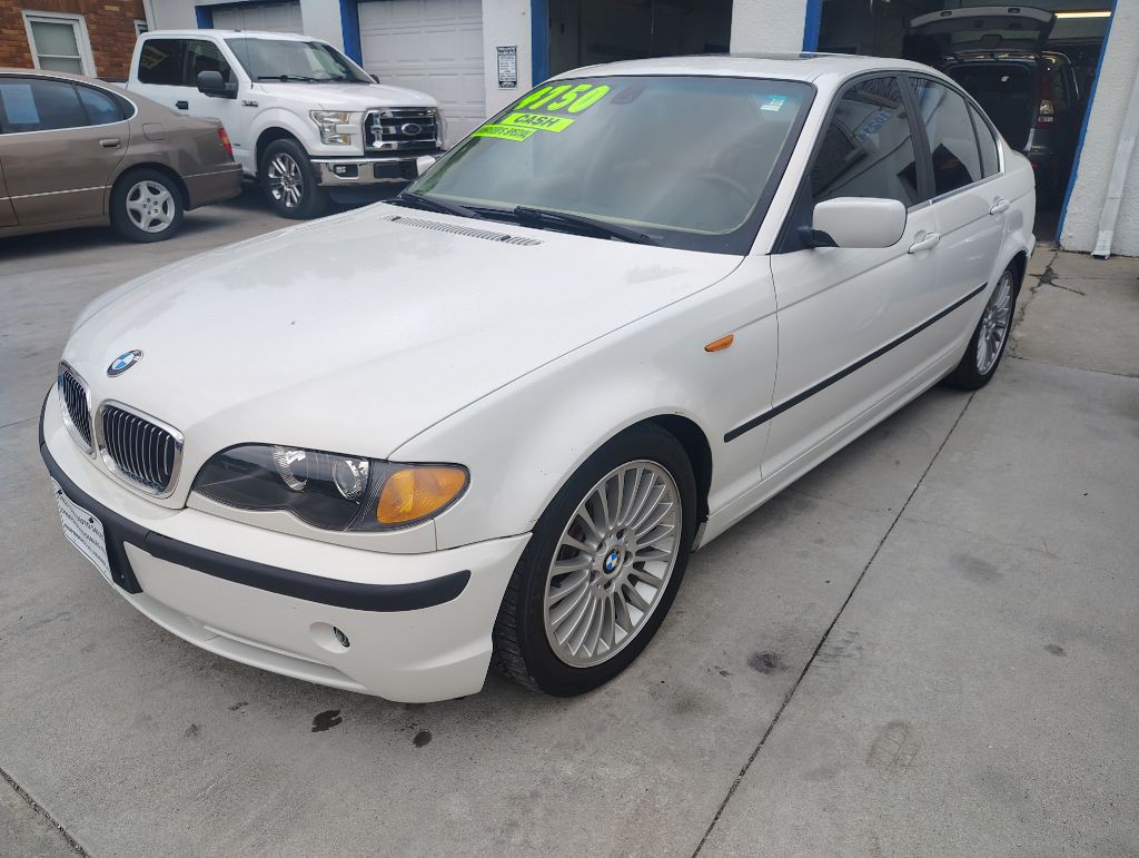 2004 BMW 3 Series Image 1