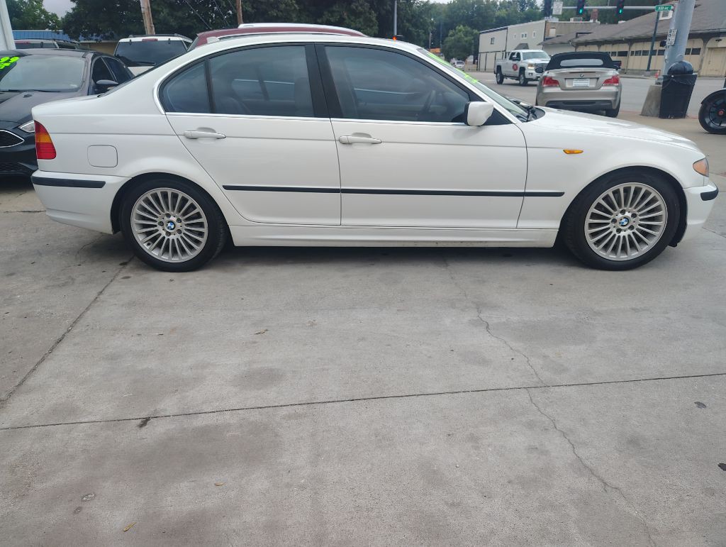2004 BMW 3 Series Image 3
