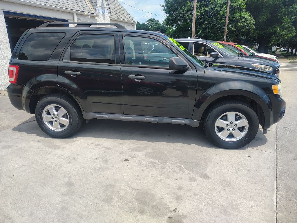 2011 Ford Escape Image 2