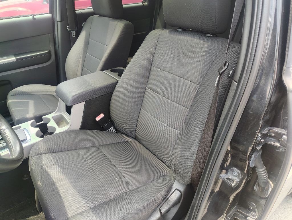 2011 Ford Escape Image 11