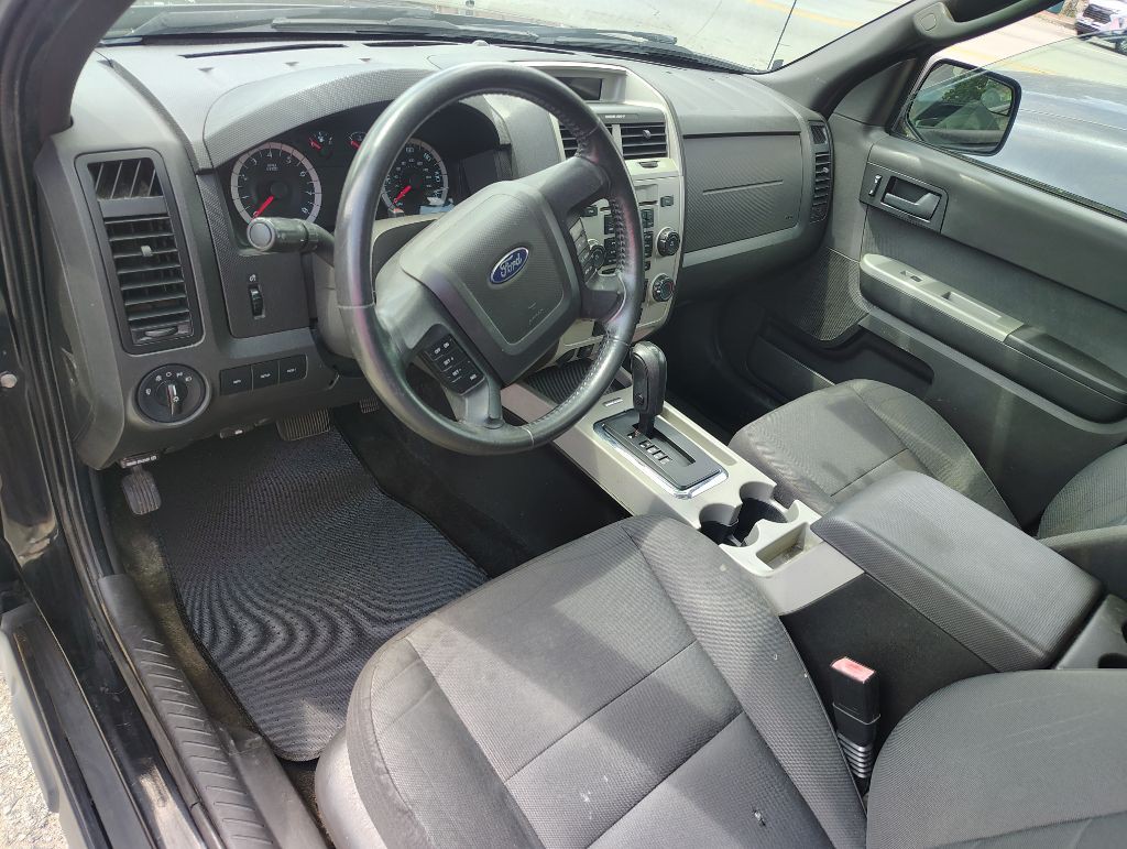 2011 Ford Escape Image 20