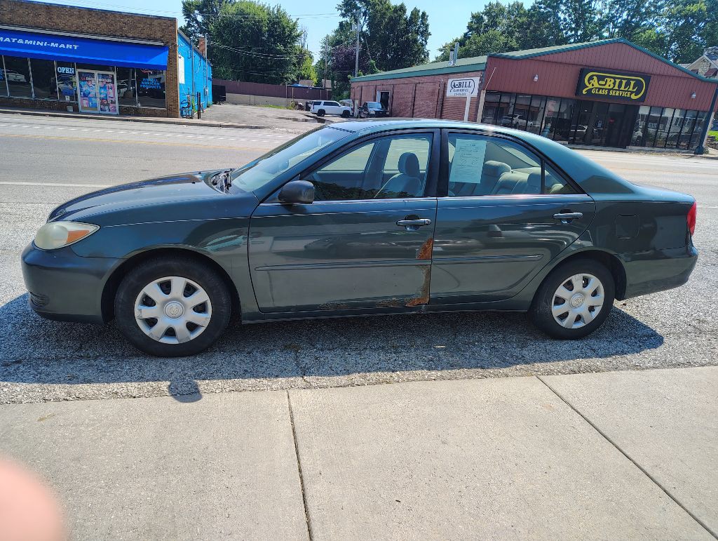 2003 Toyota Camry Image 2