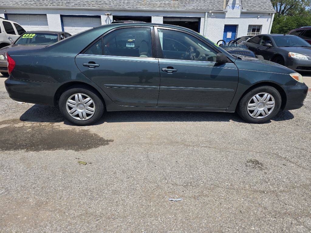 2003 Toyota Camry Image 9