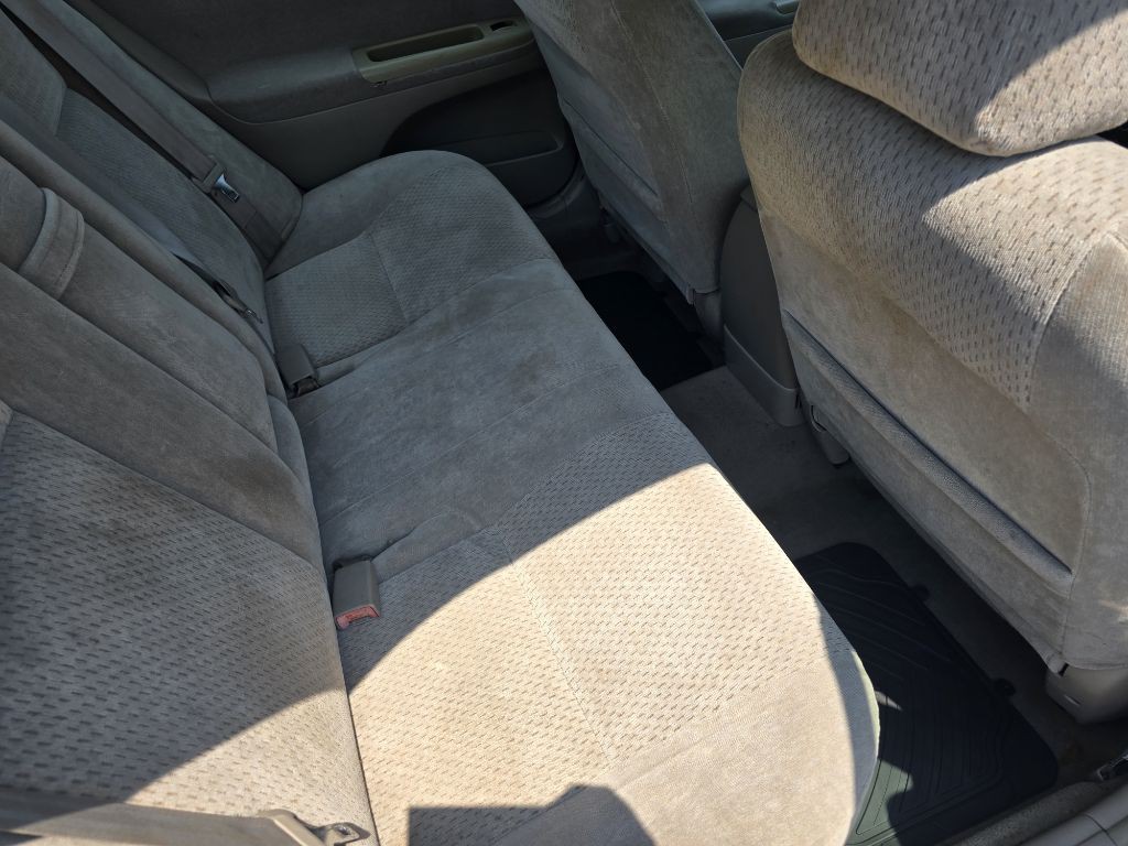 2003 Toyota Camry Image 17