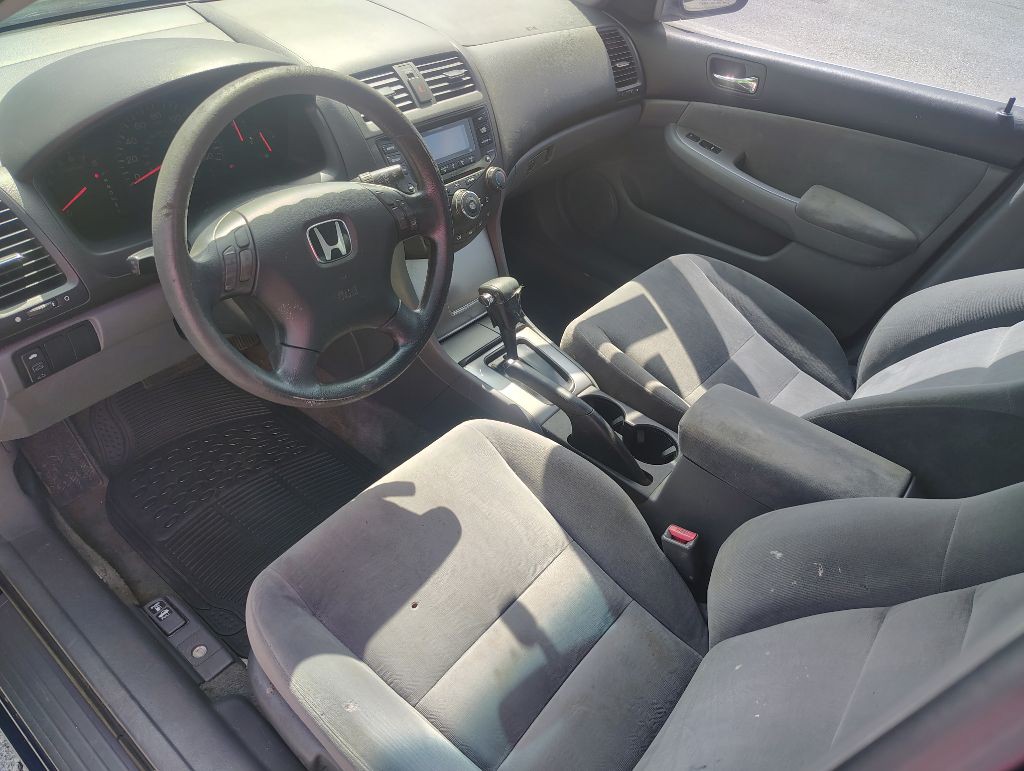 2004 Honda Accord Image 9