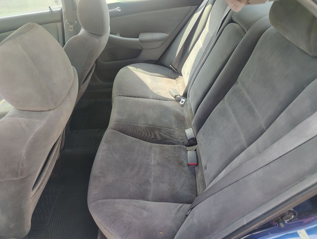 2004 Honda Accord Image 13