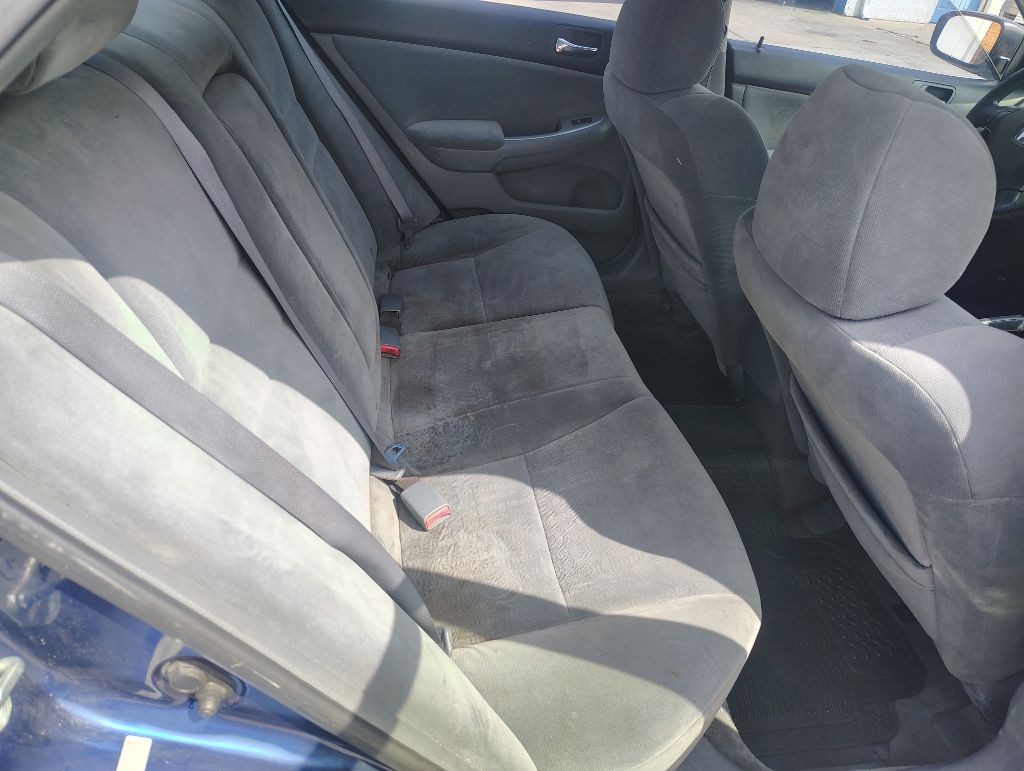 2004 Honda Accord Image 15