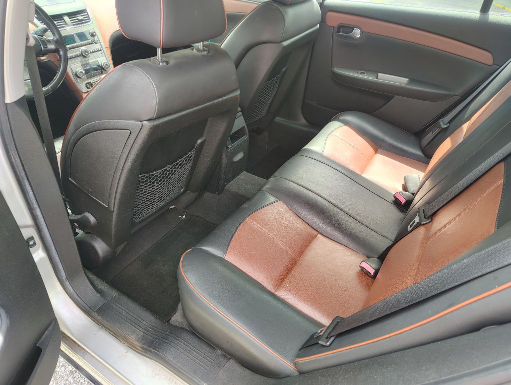 2009 Chevrolet Malibu Image 20
