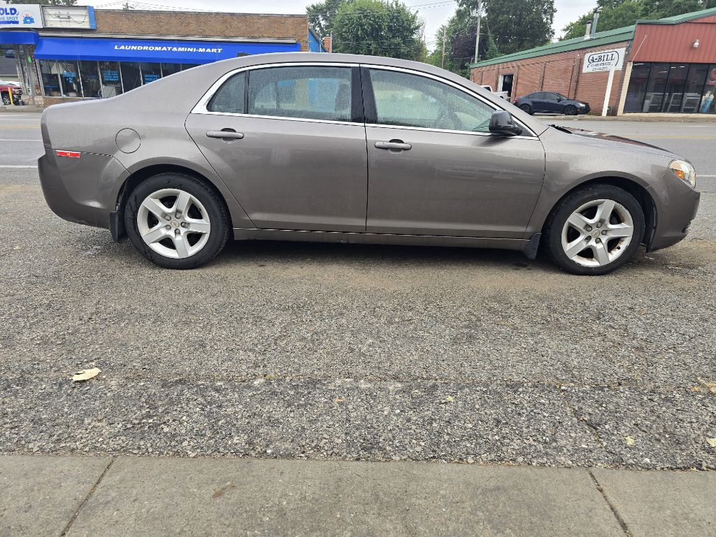 2012 Chevrolet Malibu Image 3