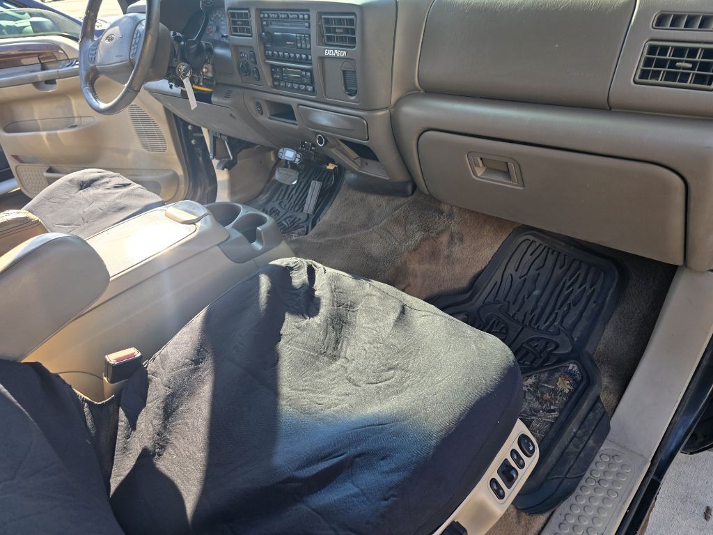 2002 Ford Excursion Image 10