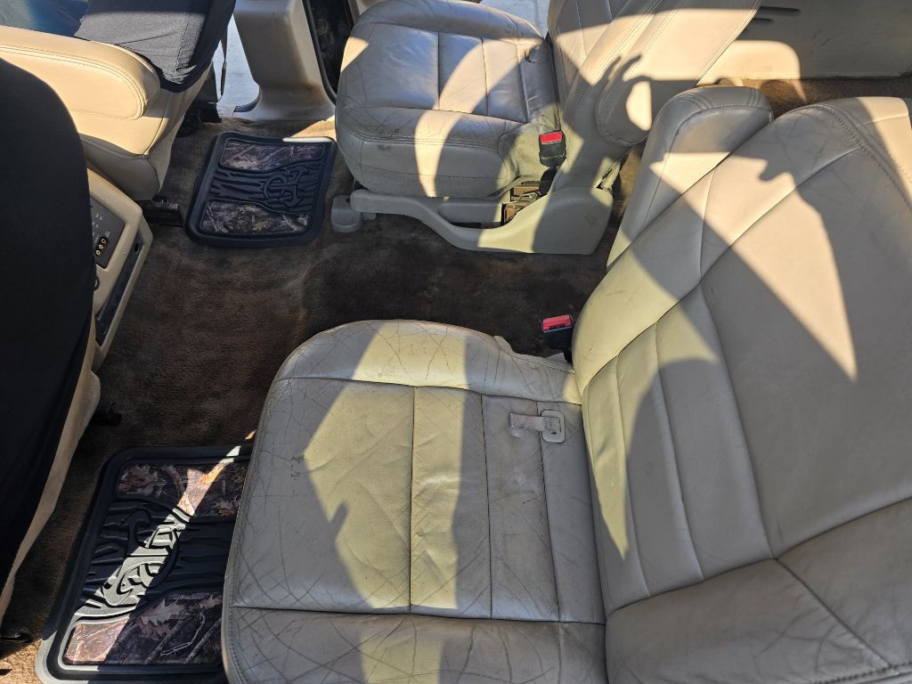 2002 Ford Excursion Image 12