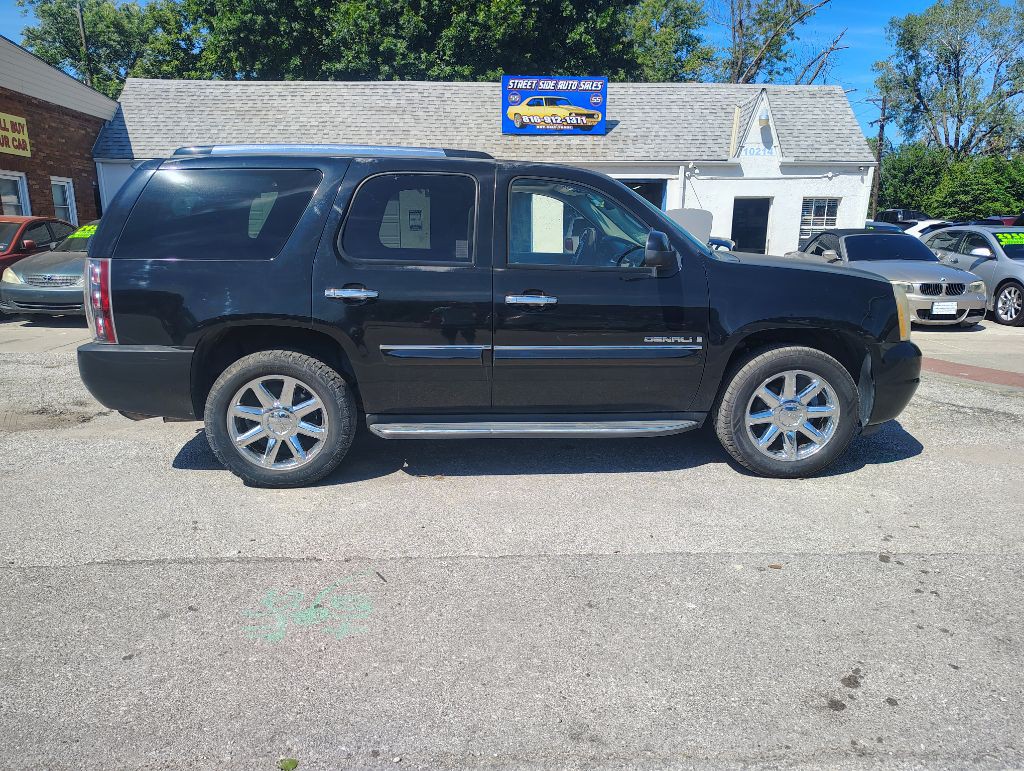 2008 GMC Yukon Image 3