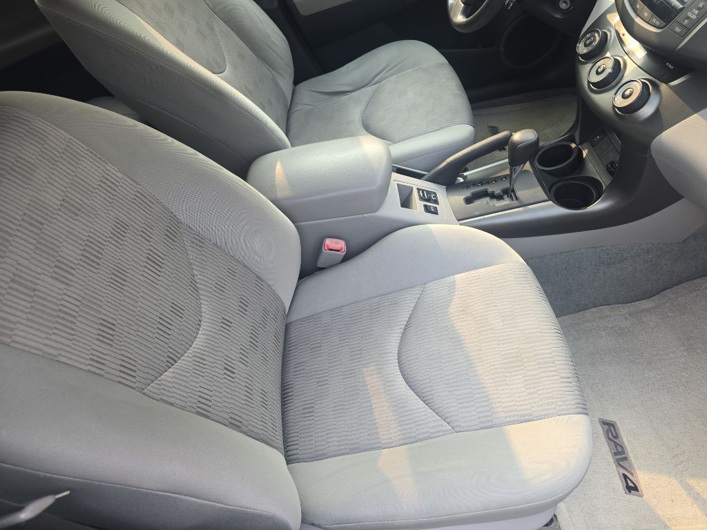 2011 Toyota Rav4 Image 15