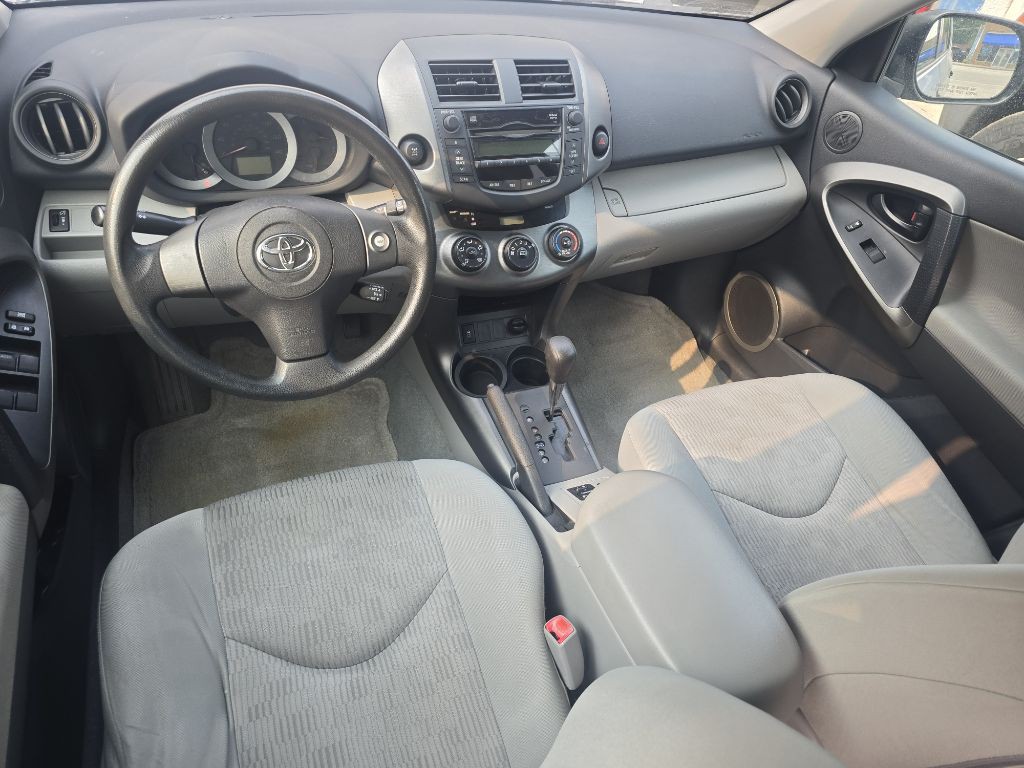 2011 Toyota Rav4 Image 17