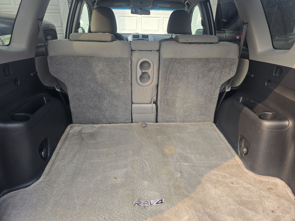 2011 Toyota Rav4 Image 18