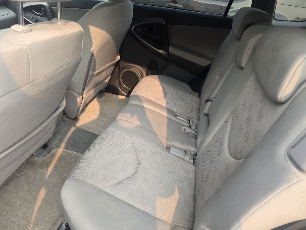 2011 Toyota Rav4 Image 19