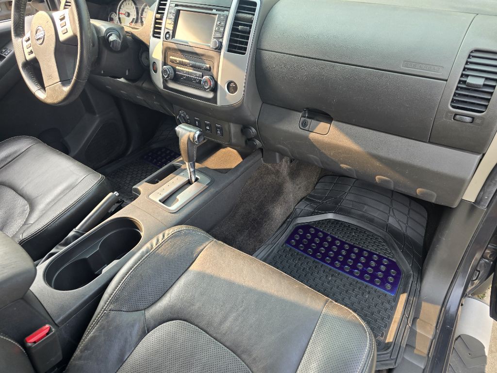 2013 Nissan Xterra Image 11