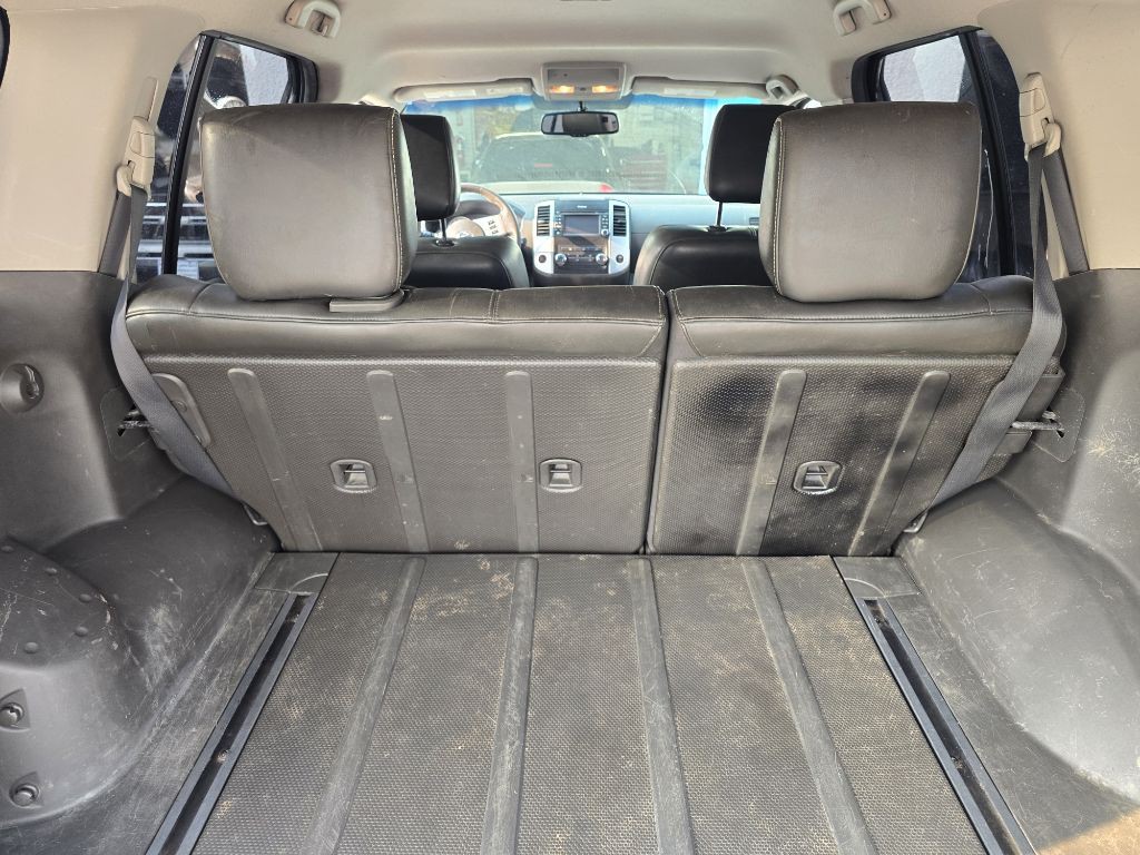 2013 Nissan Xterra Image 16