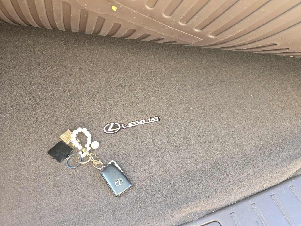2017 Lexus RX Image 12