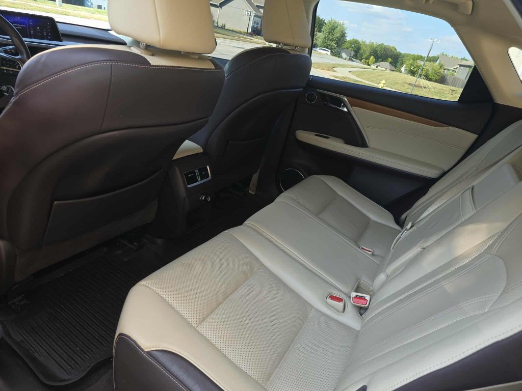 2017 Lexus RX Image 13