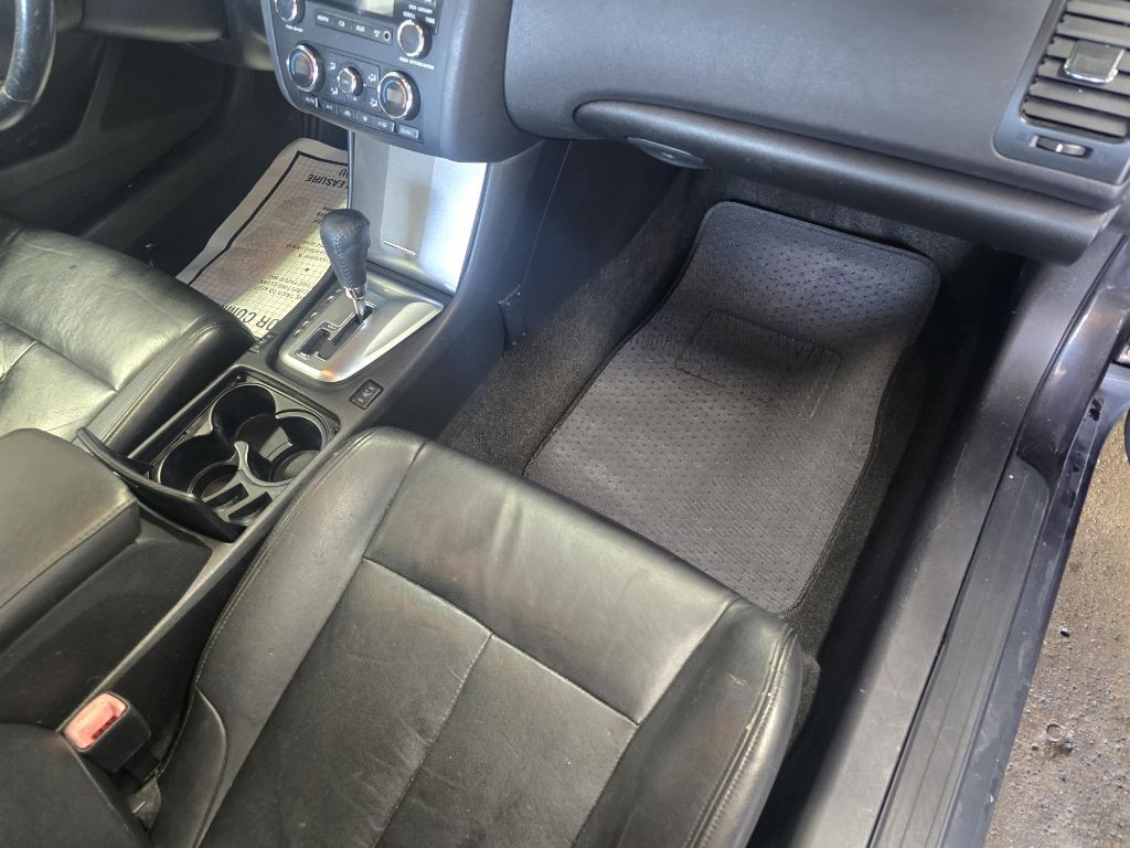2011 Nissan Altima Image 10