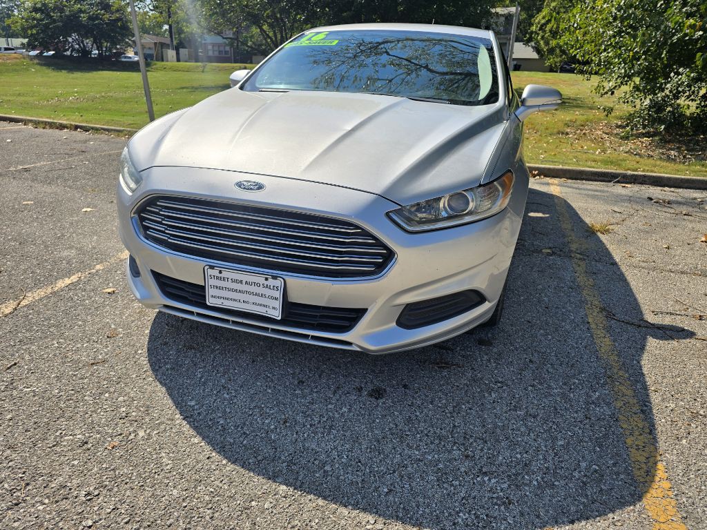 2016 Ford Fusion Image 9