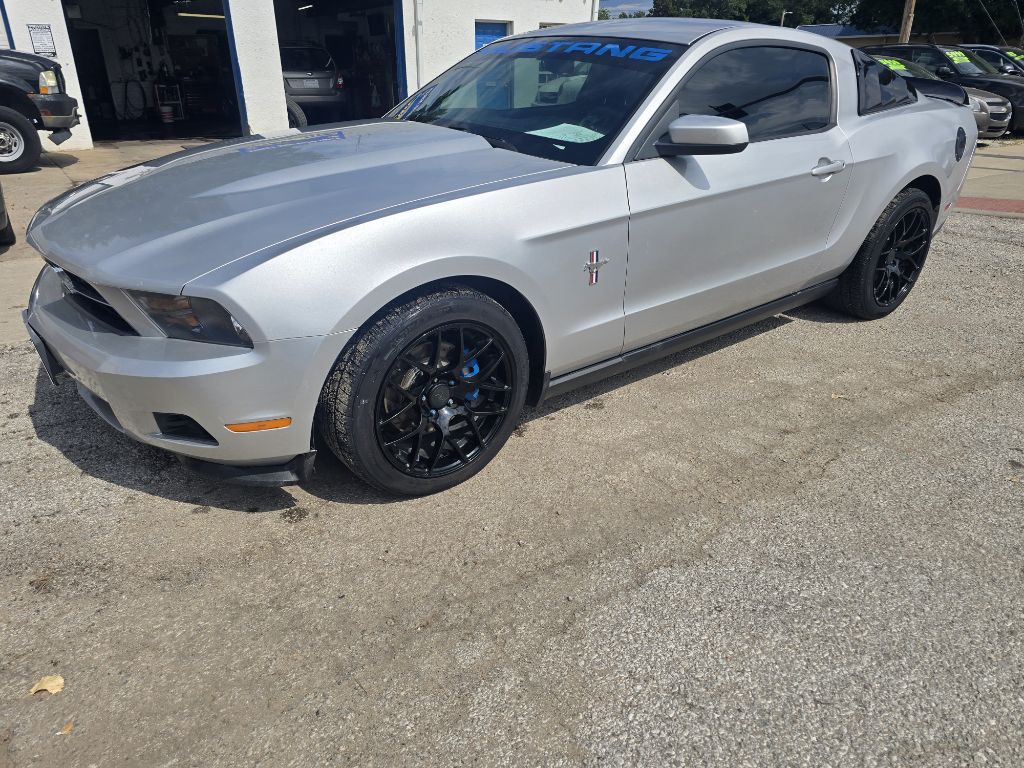 2012 Ford Mustang Image 8