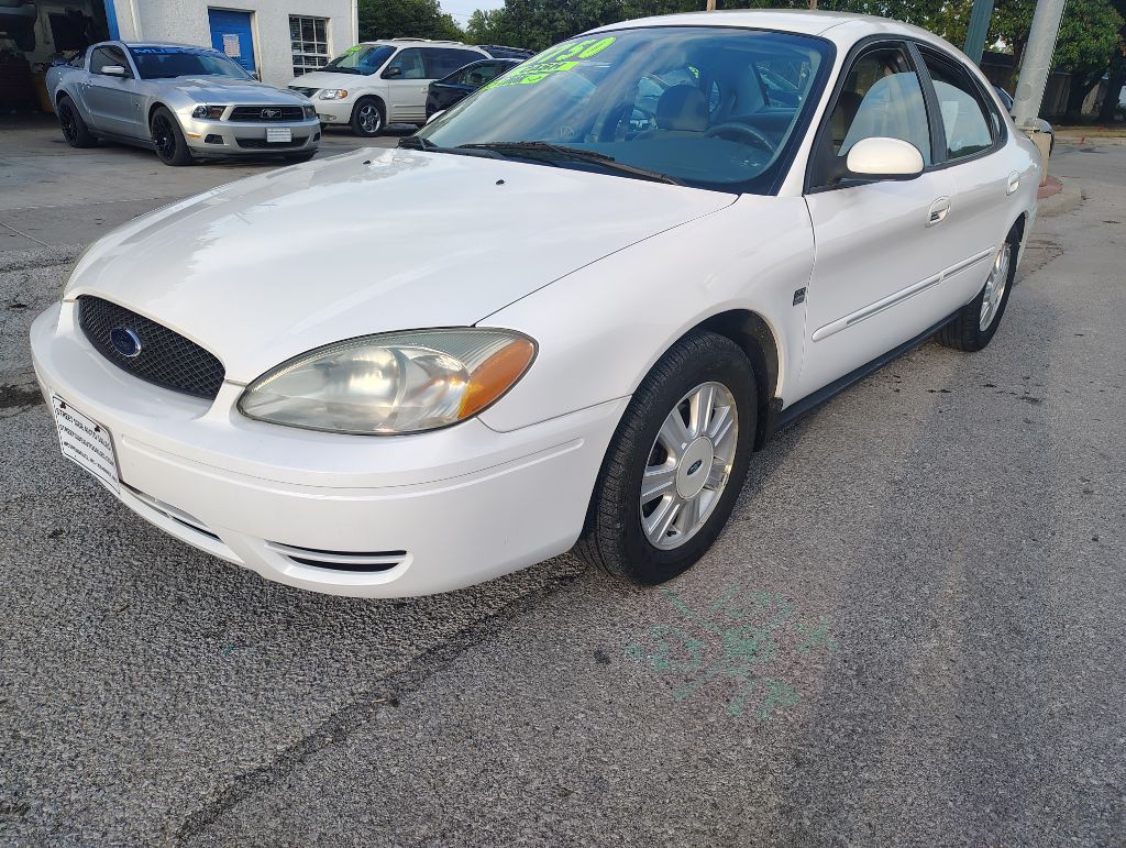 2004 Ford Taurus Image 1