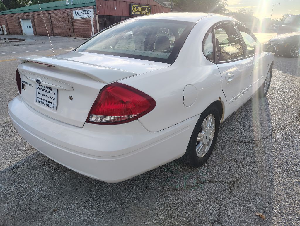 2004 Ford Taurus Image 6