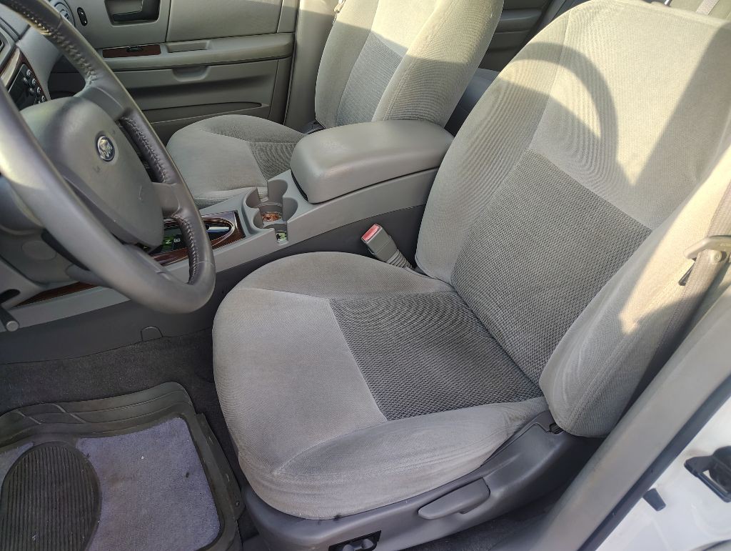 2004 Ford Taurus Image 11